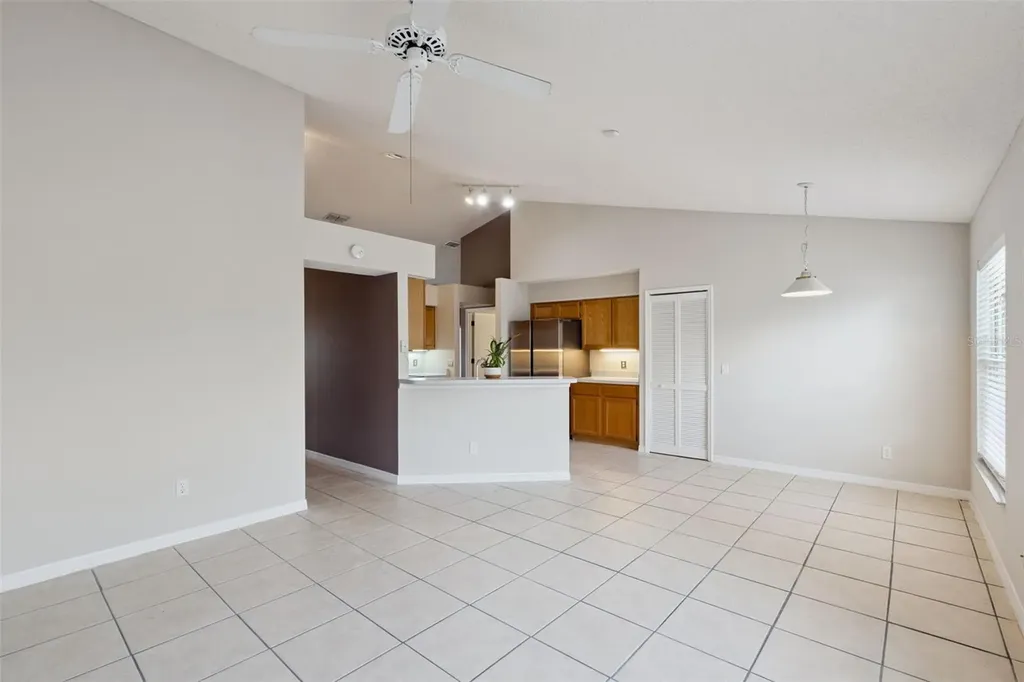 948 Rivecon Avenue Orlando FL 32825