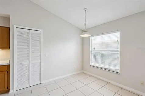 948 Rivecon Avenue Orlando FL 32825