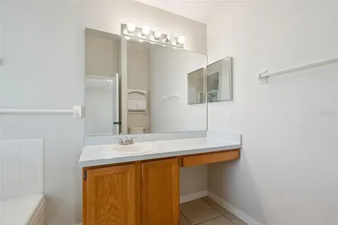 948 Rivecon Avenue Orlando FL 32825