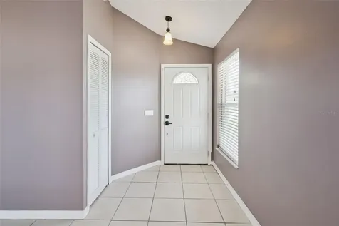 948 Rivecon Avenue Orlando FL 32825