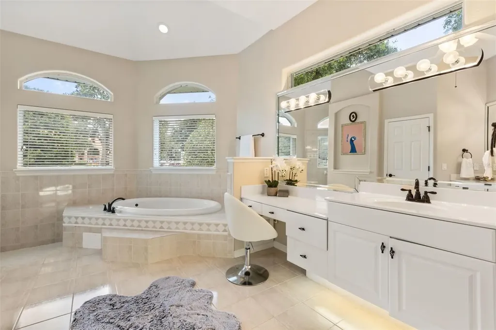 15900 Acorn Circle Tavares FL 32778
