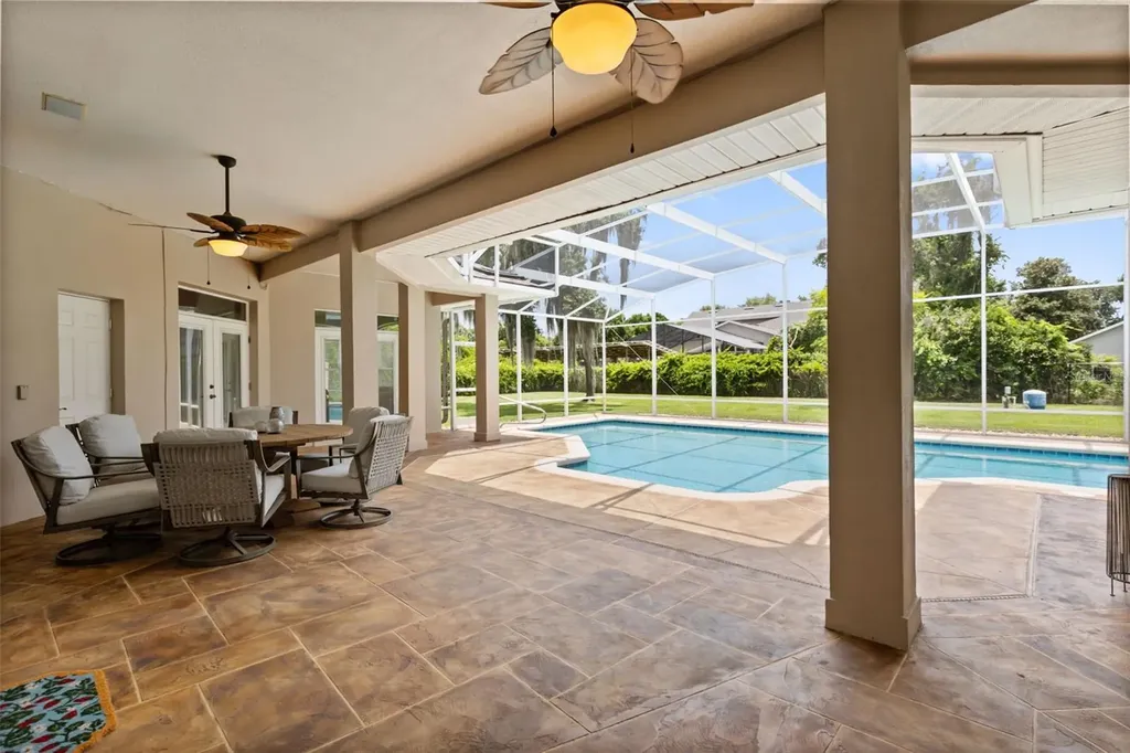 15900 Acorn Circle Tavares FL 32778