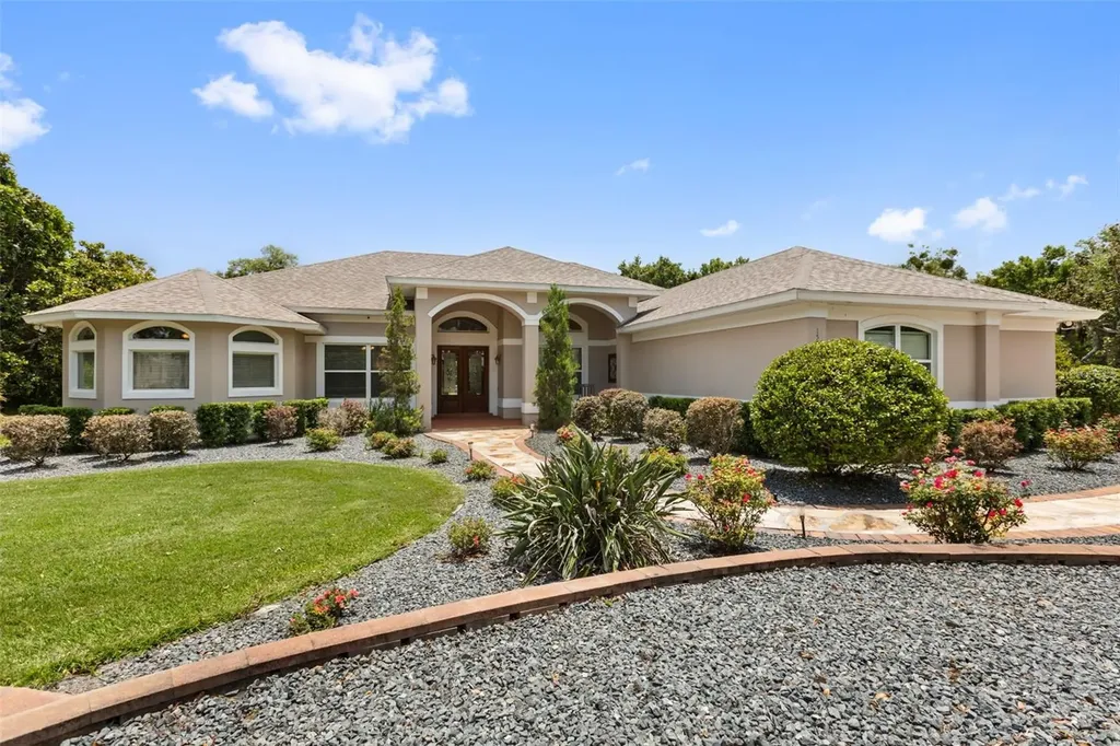 15900 Acorn Circle Tavares FL 32778