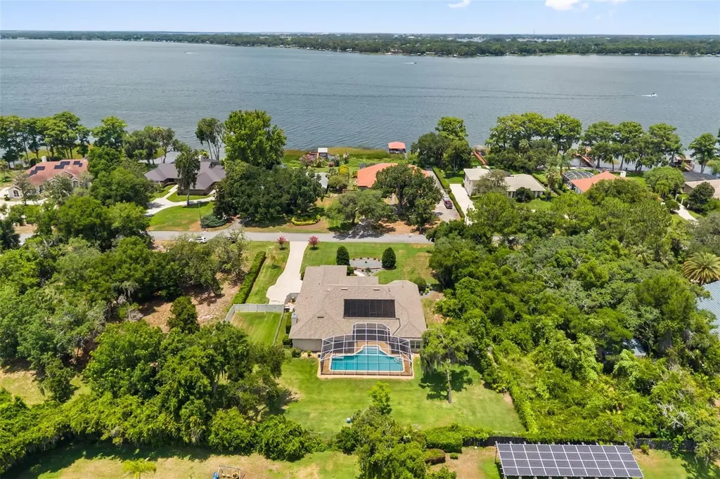 15900 Acorn Circle Tavares FL 32778