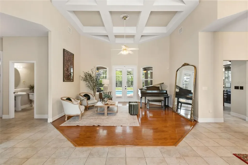 15900 Acorn Circle Tavares FL 32778