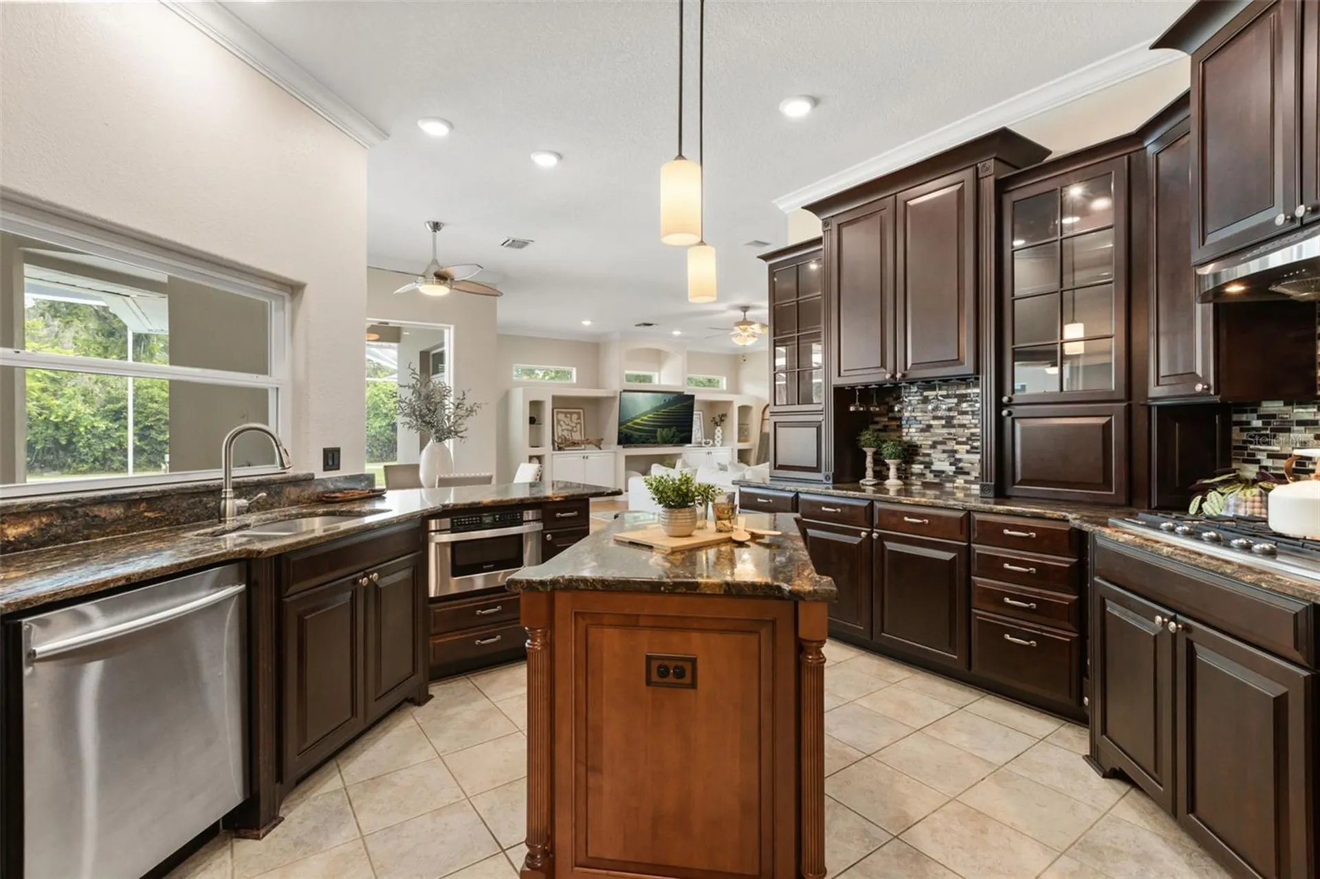 15900 Acorn Circle Tavares FL 32778