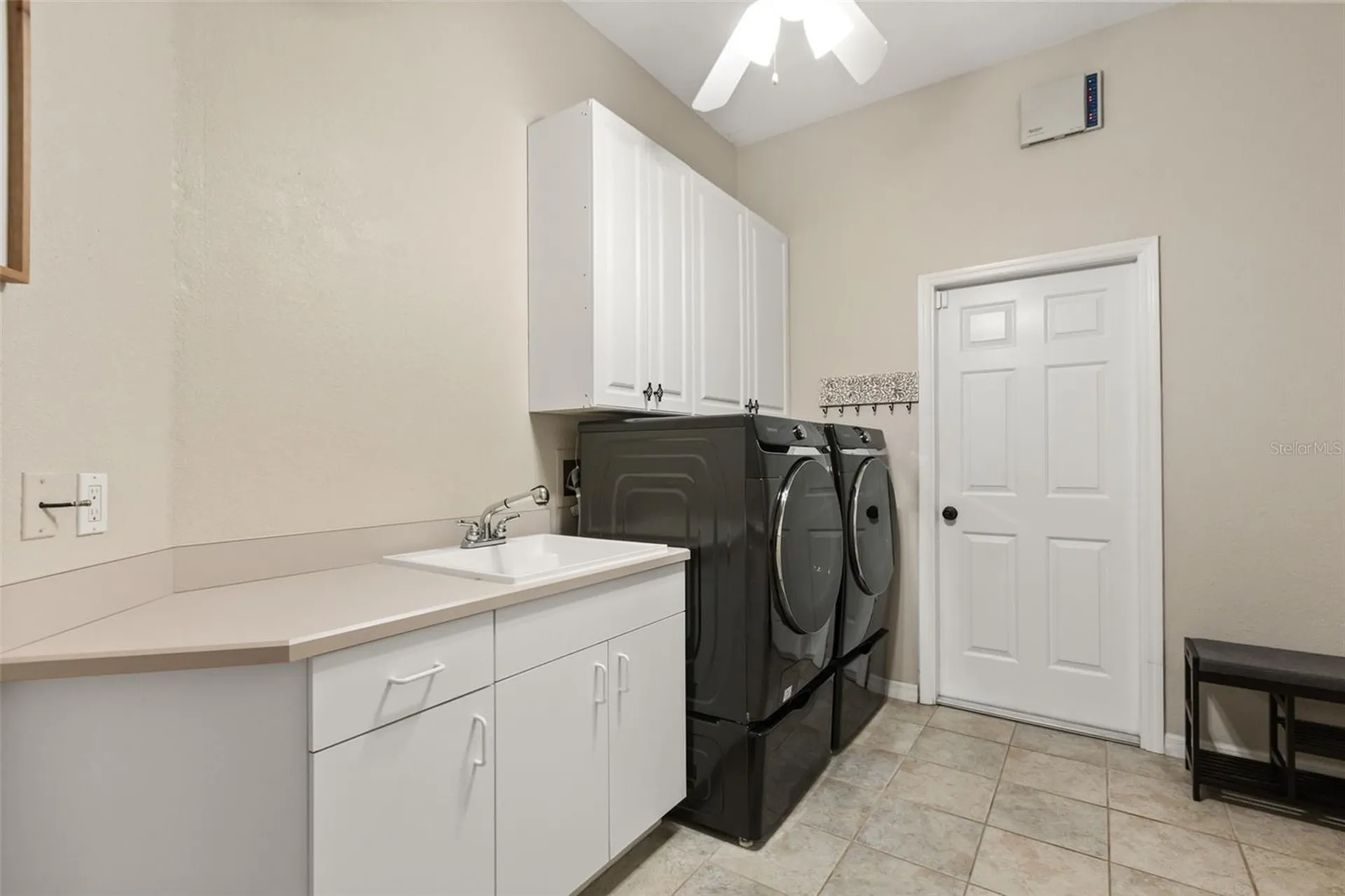 15900 Acorn Circle Tavares FL 32778