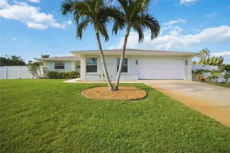 8003 19th Avenue Drive W Bradenton FL 34209