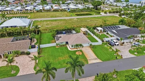 8003 19th Avenue Drive W Bradenton FL 34209