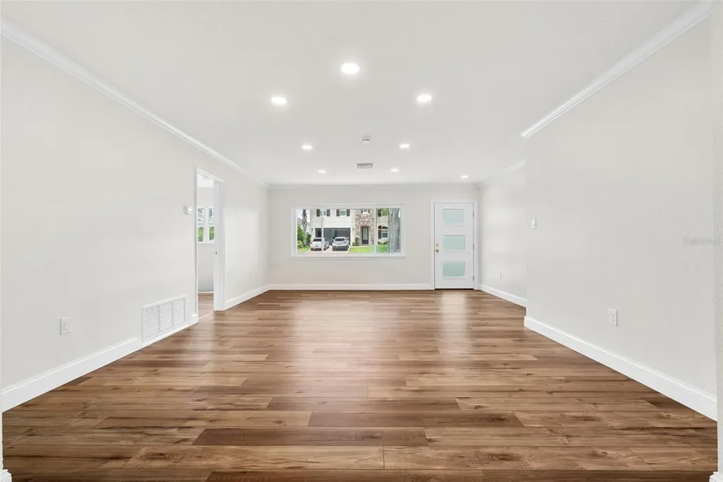 723 W Bayshore Drive Tarpon Springs FL 34689