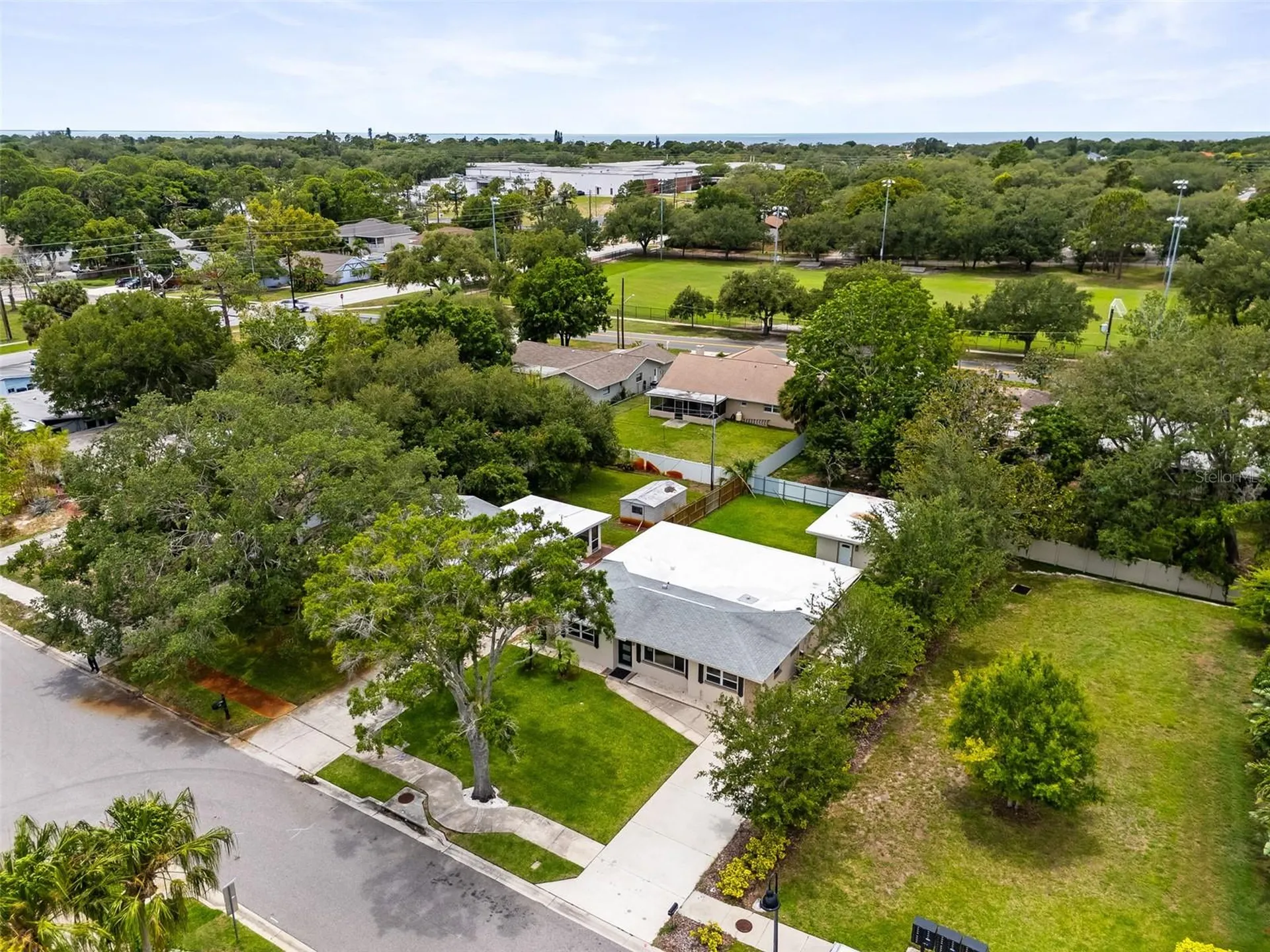 723 W Bayshore Drive Tarpon Springs FL 34689