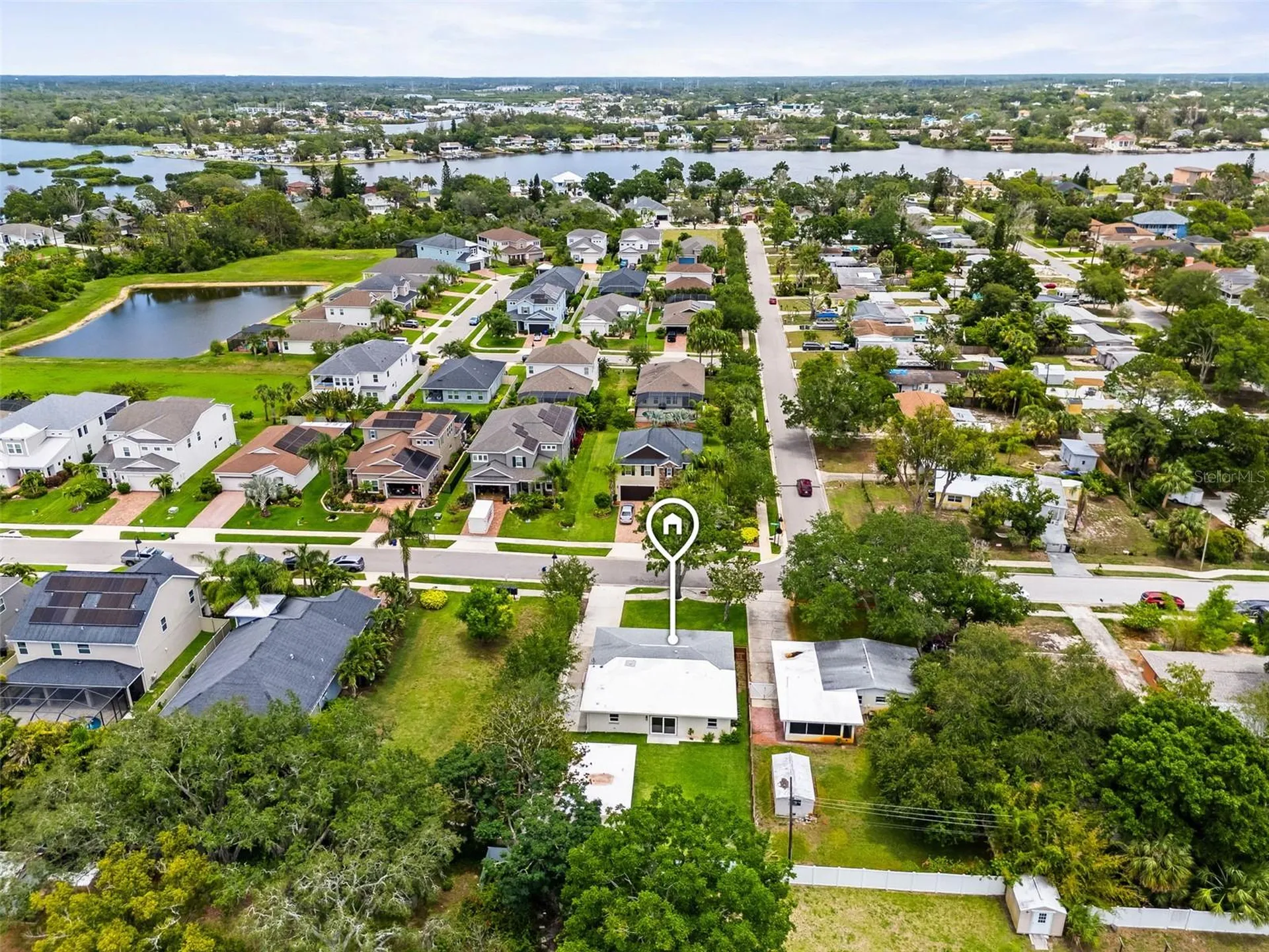 723 W Bayshore Drive Tarpon Springs FL 34689