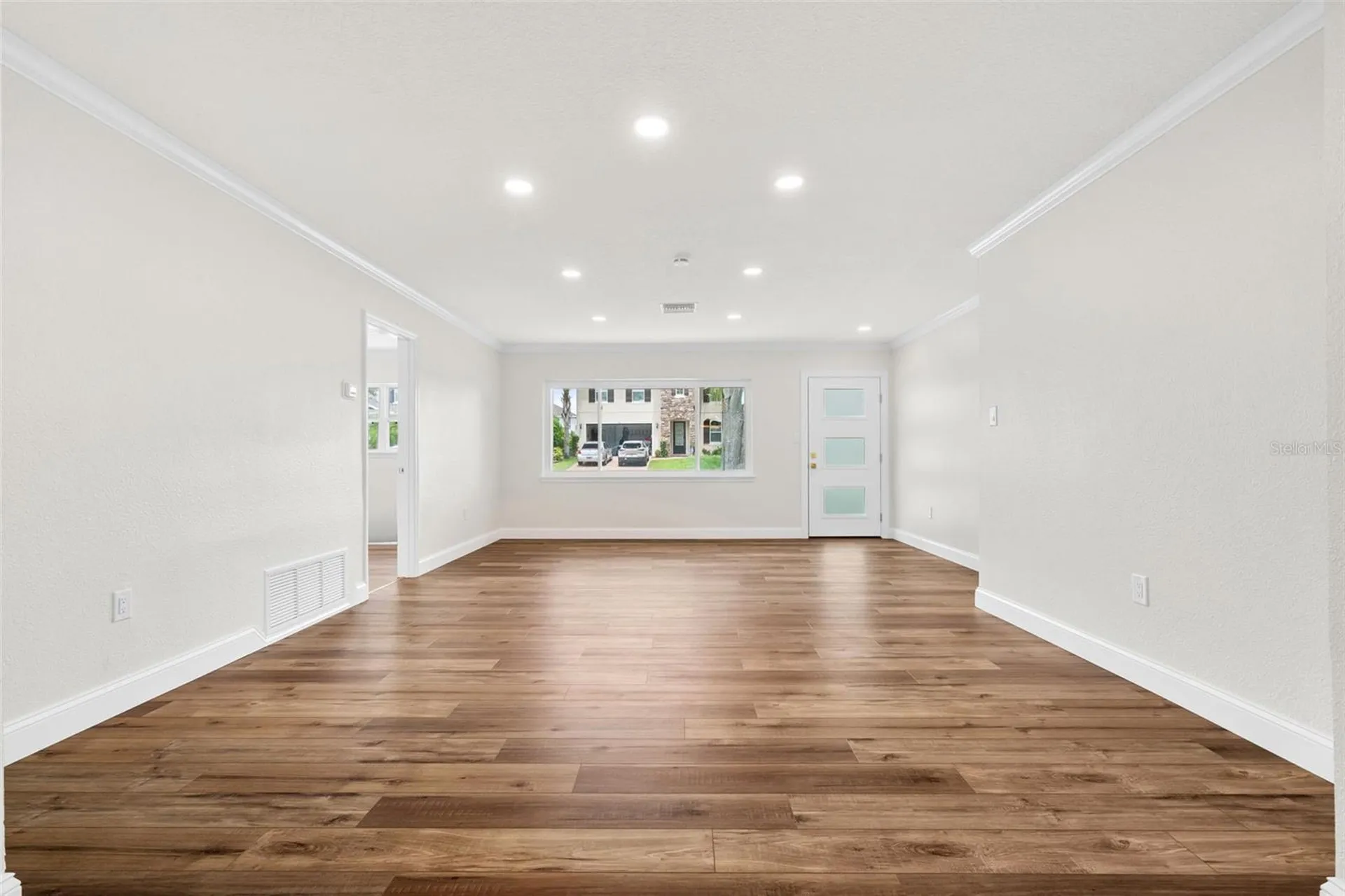 723 W Bayshore Drive Tarpon Springs FL 34689