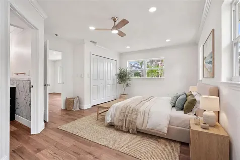 723 W Bayshore Drive Tarpon Springs FL 34689