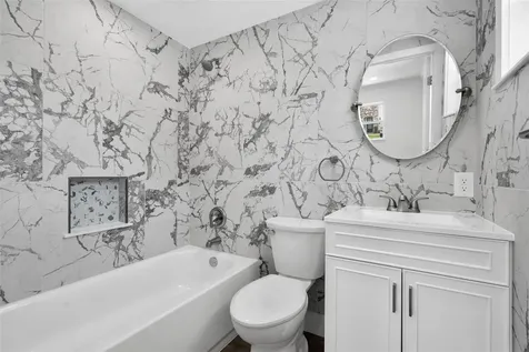 723 W Bayshore Drive Tarpon Springs FL 34689