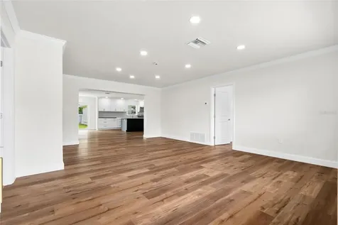 723 W Bayshore Drive Tarpon Springs FL 34689