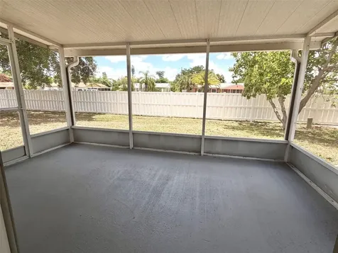 3943 37th Street Court W Bradenton FL 34205