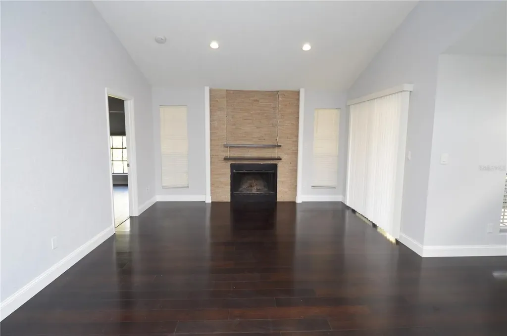 8621 Fancy Finch Drive Tampa FL 33614