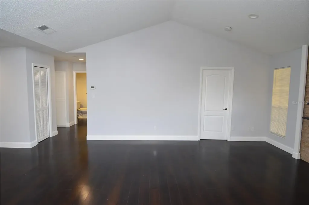 8621 Fancy Finch Drive Tampa FL 33614