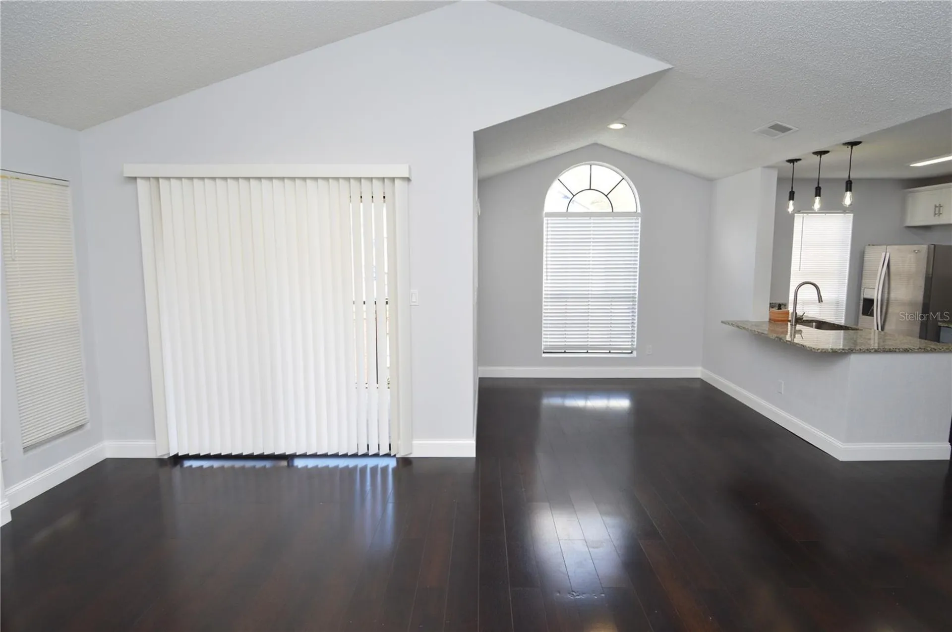 8621 Fancy Finch Drive Tampa FL 33614