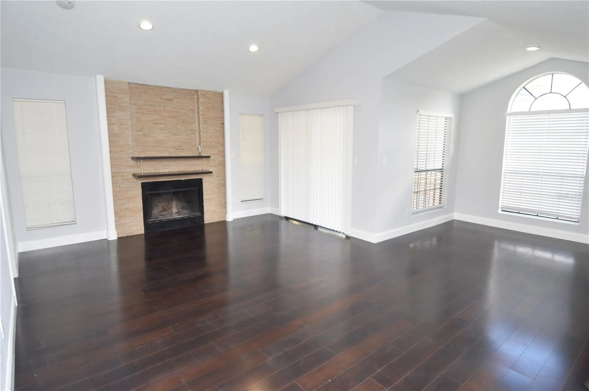 8621 Fancy Finch Drive Tampa FL 33614