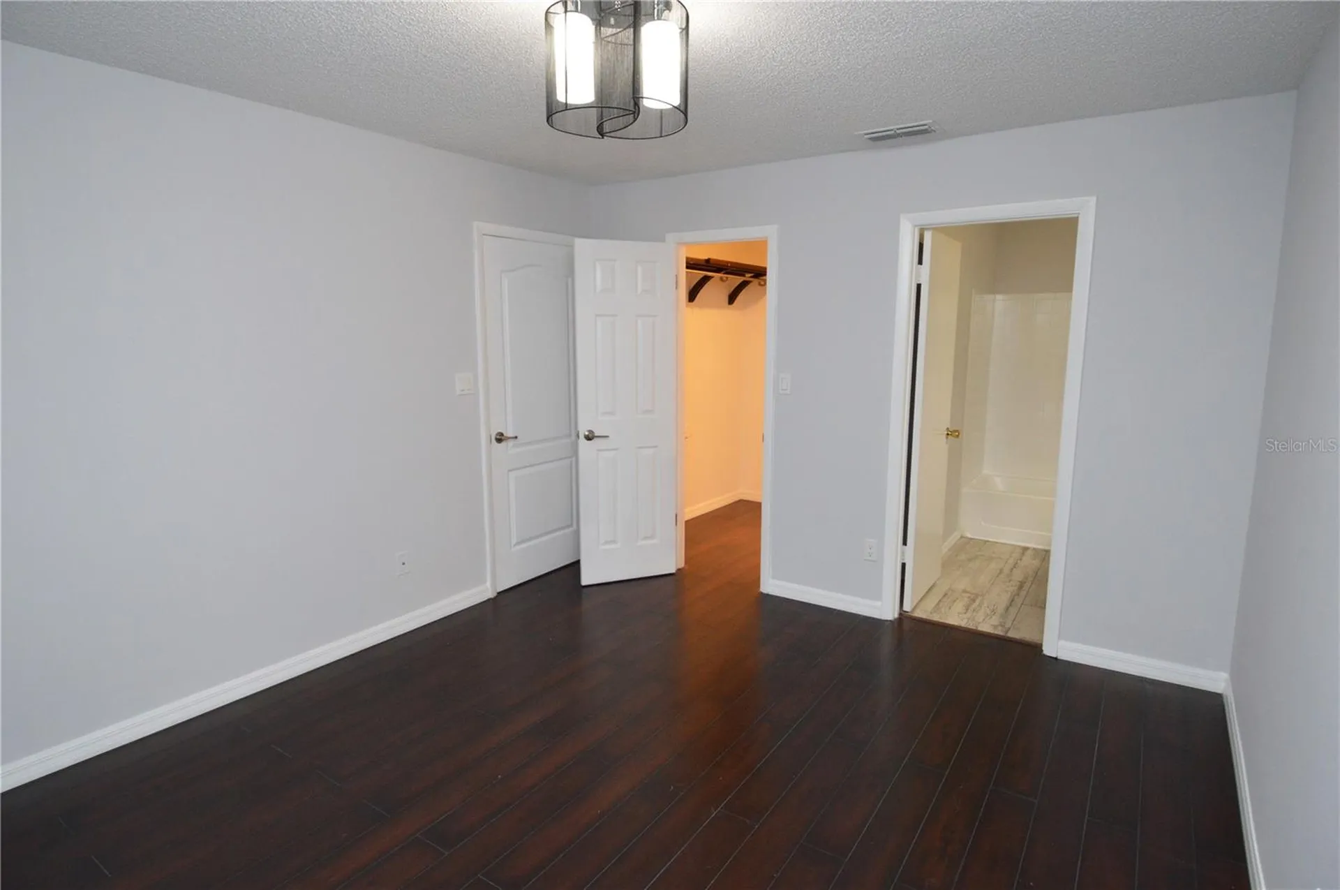 8621 Fancy Finch Drive Tampa FL 33614