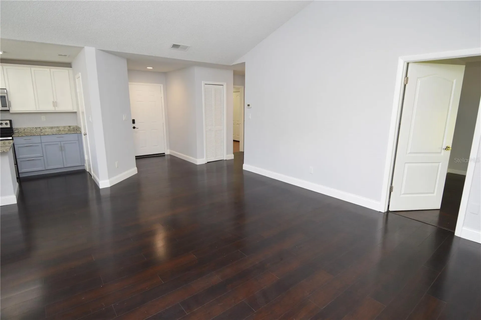 8621 Fancy Finch Drive Tampa FL 33614
