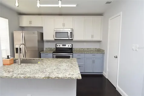 8621 Fancy Finch Drive Tampa FL 33614