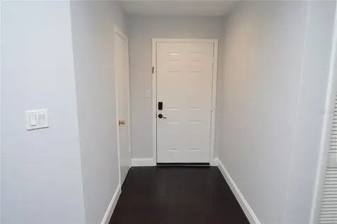 8621 Fancy Finch Drive Tampa FL 33614