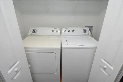 8621 Fancy Finch Drive Tampa FL 33614
