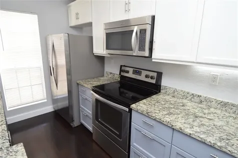 8621 Fancy Finch Drive Tampa FL 33614