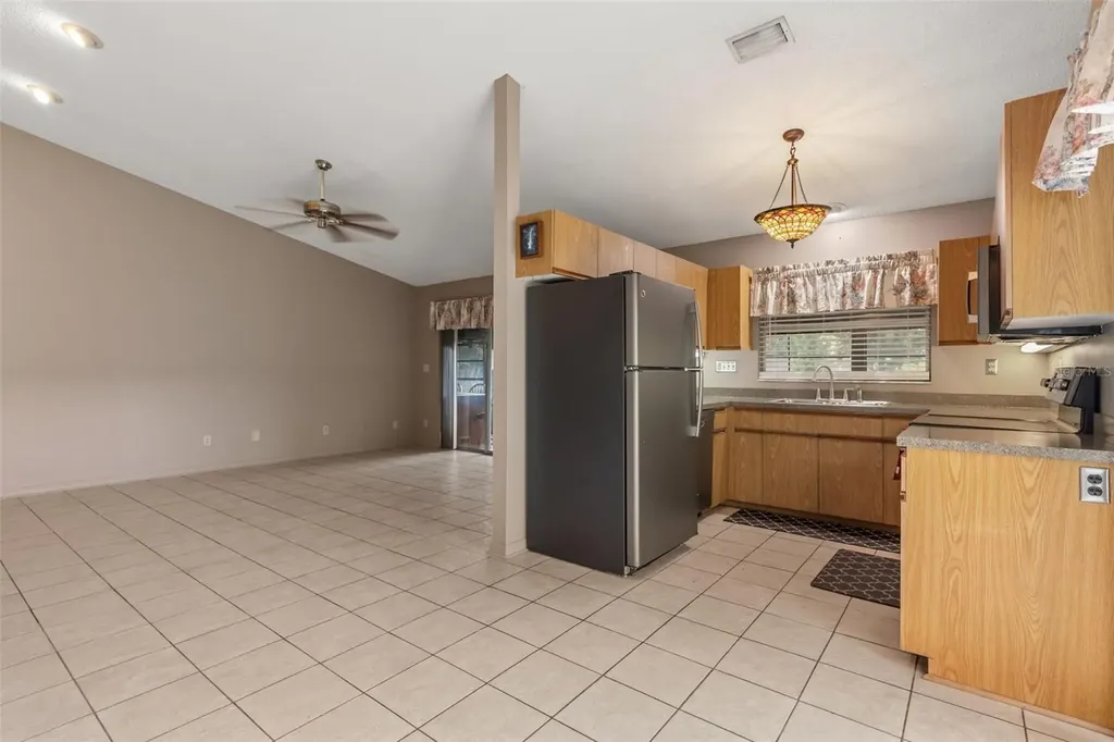 4608 Sturbridge Court Orlando FL 32812