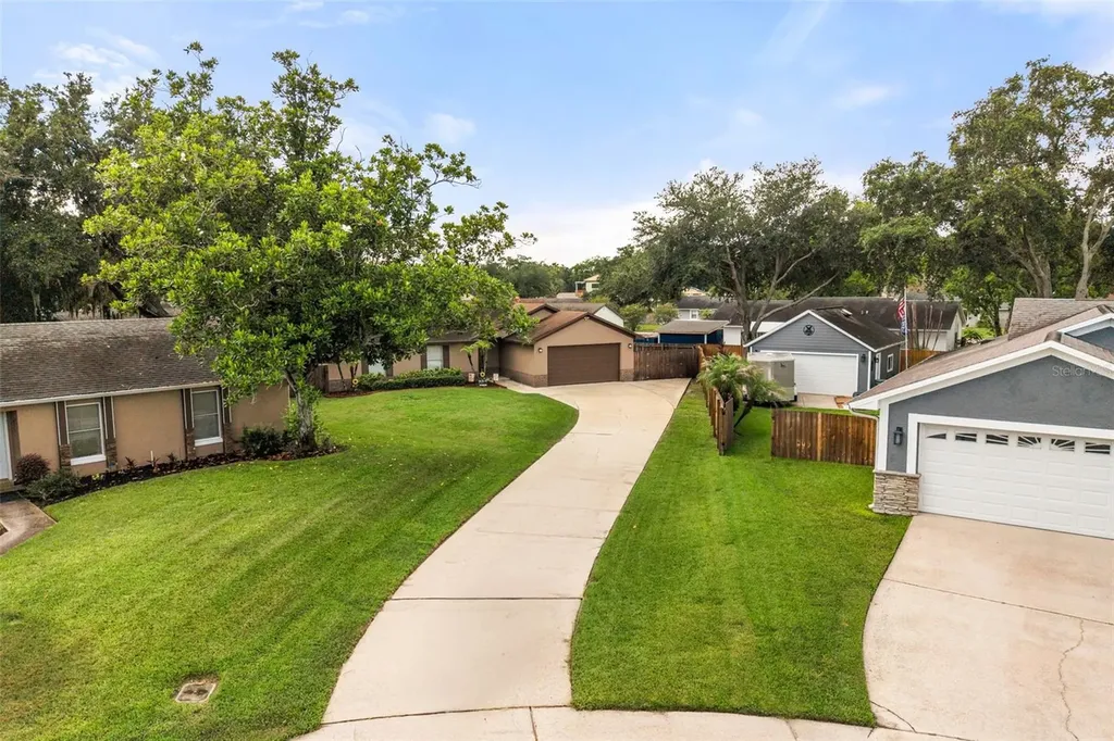 4608 Sturbridge Court Orlando FL 32812