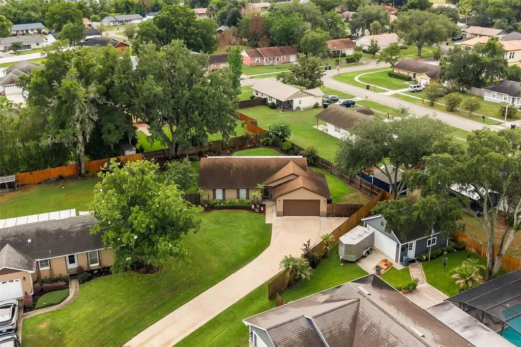 4608 Sturbridge Court Orlando FL 32812