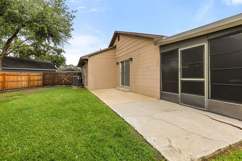 4608 Sturbridge Court Orlando FL 32812