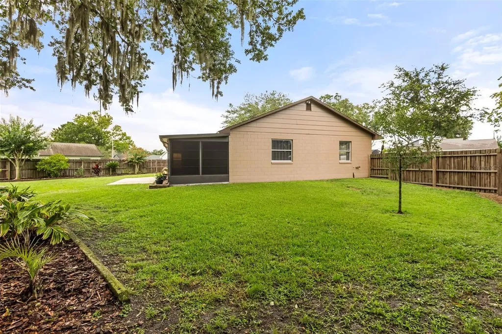 4608 Sturbridge Court Orlando FL 32812