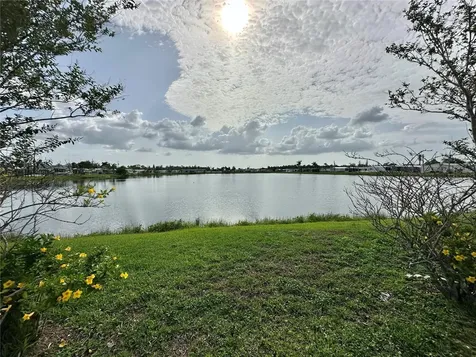 3163 Indian Village Lane North Fort Myers FL 33917