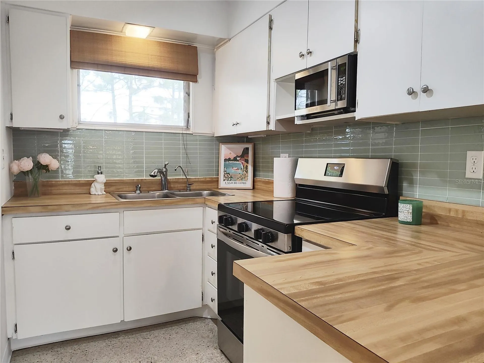 2155 Wood Street Sarasota FL 34237