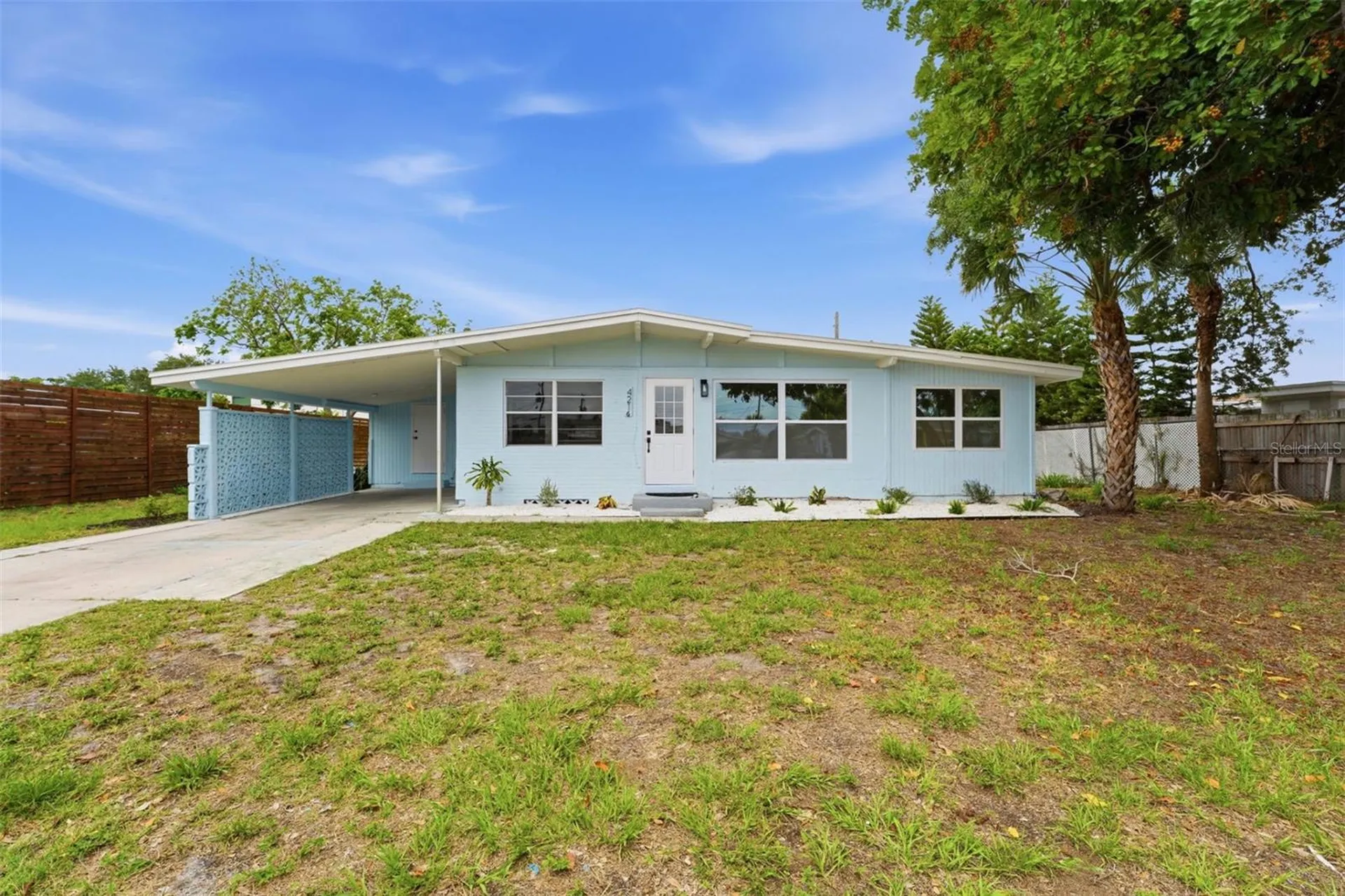 4216 60th Street W Bradenton FL 34209