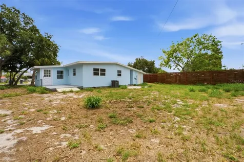 4216 60th Street W Bradenton FL 34209