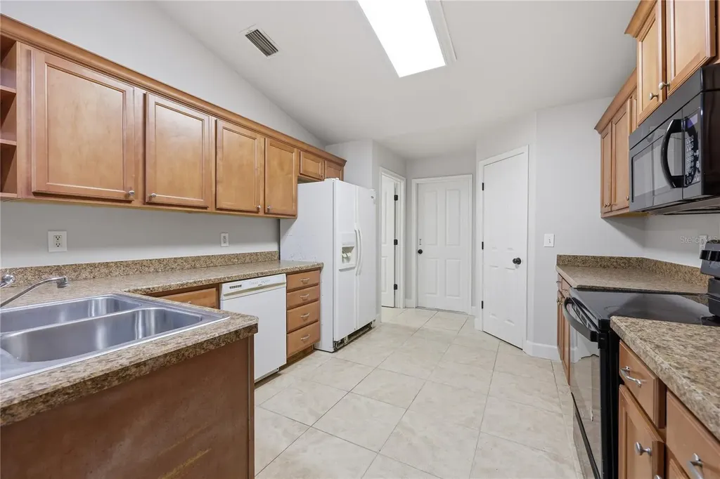 577 NW 259th Terrace Newberry FL 32669