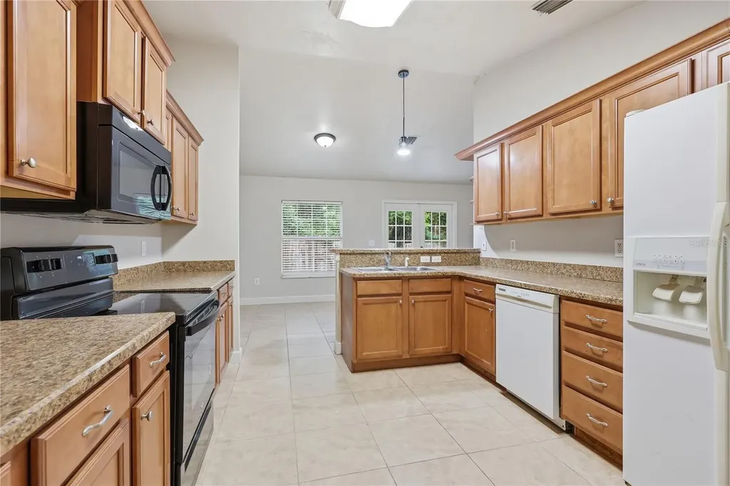 577 NW 259th Terrace Newberry FL 32669