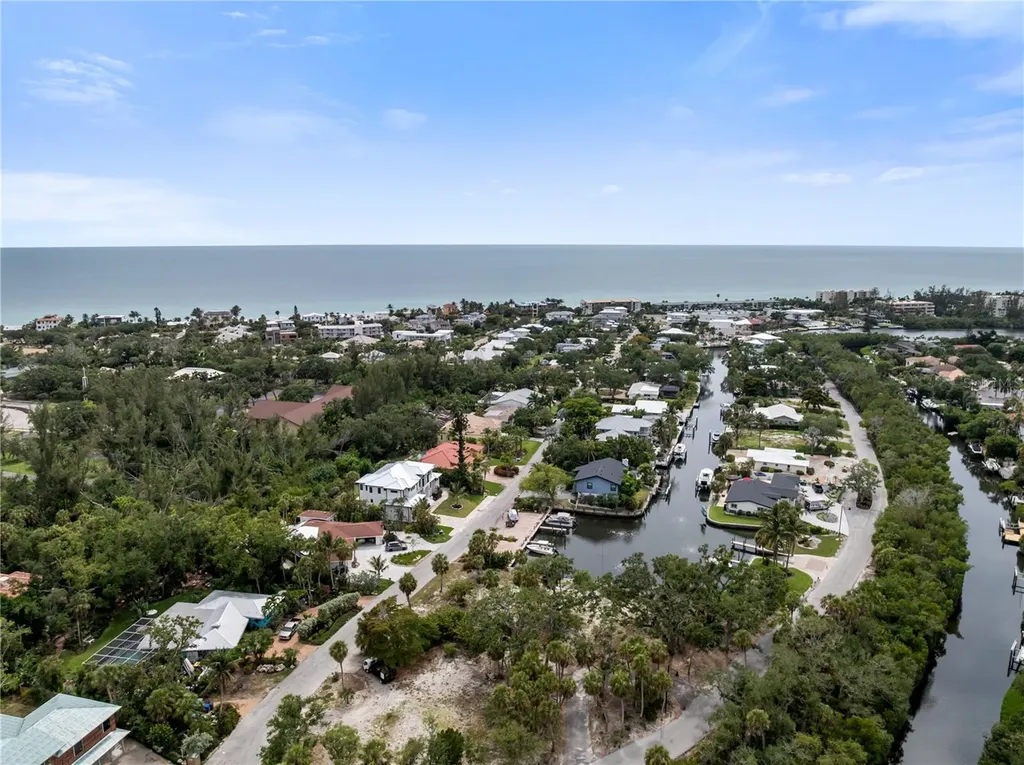 626 Buttonwood Drive Longboat Key FL 34228
