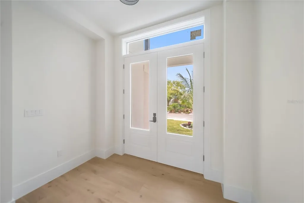 626 Buttonwood Drive Longboat Key FL 34228