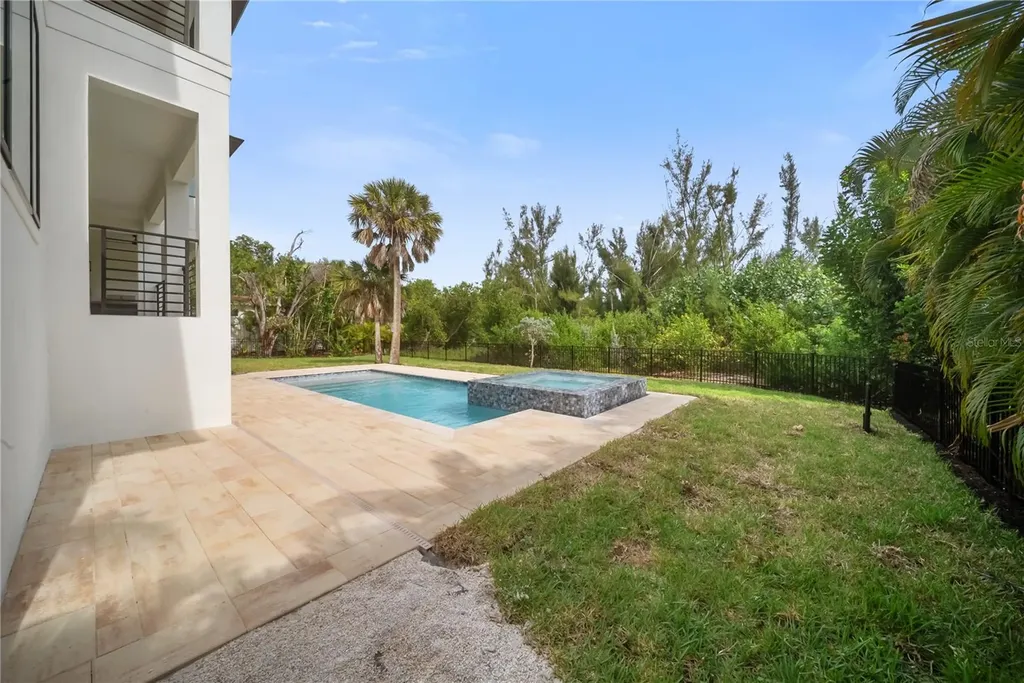 626 Buttonwood Drive Longboat Key FL 34228