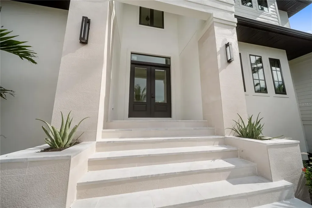 626 Buttonwood Drive Longboat Key FL 34228