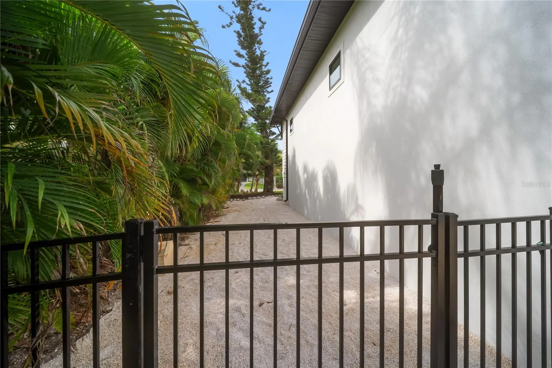 626 Buttonwood Drive Longboat Key FL 34228