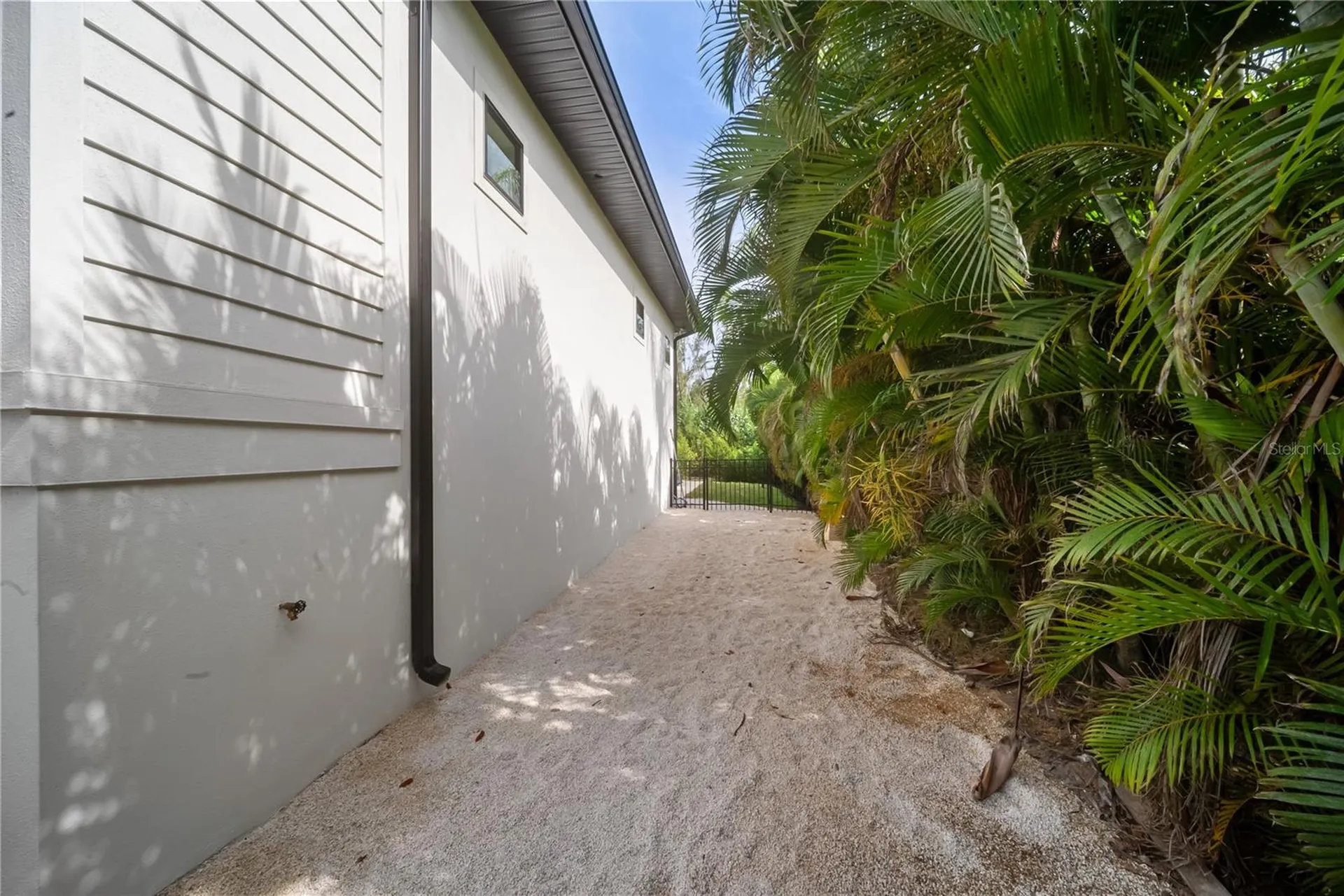 626 Buttonwood Drive Longboat Key FL 34228