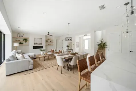 626 Buttonwood Drive Longboat Key FL 34228