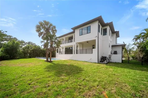 626 Buttonwood Drive Longboat Key FL 34228